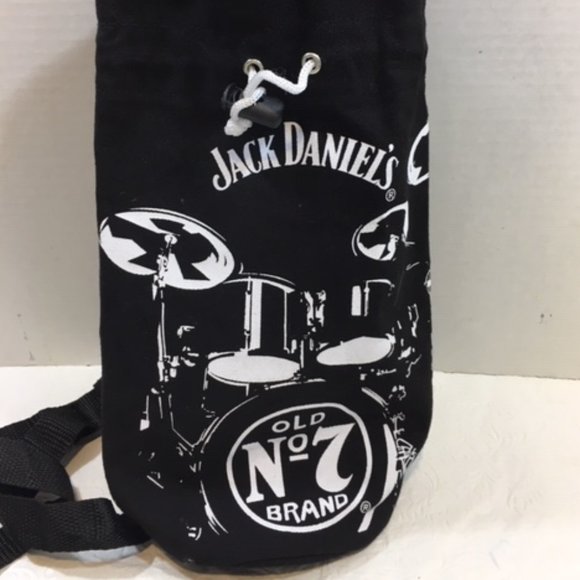 Jack Daniels Brand Cinch Sack Drawstring w/Shoulder Strap - Picture 4 of 11